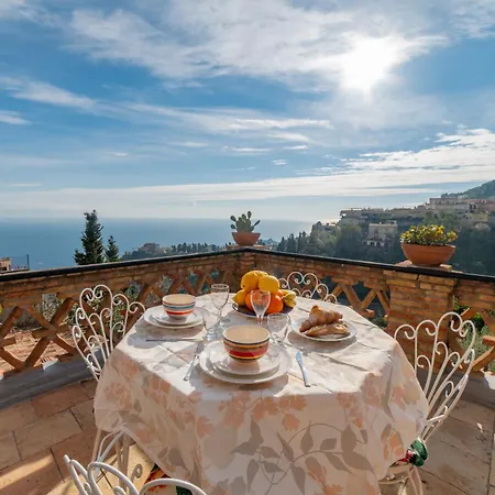 Апартаменты Aurora, Таормина