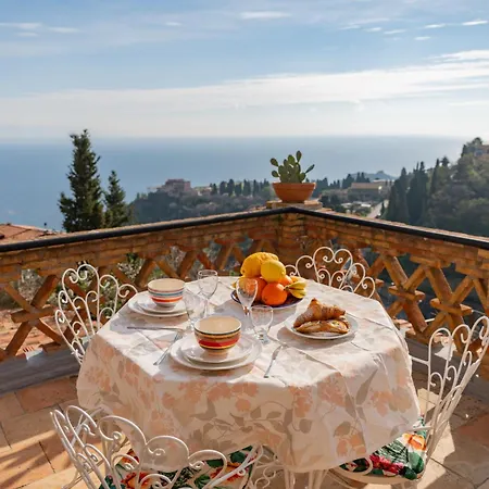 Apartment Aurora, Taormina